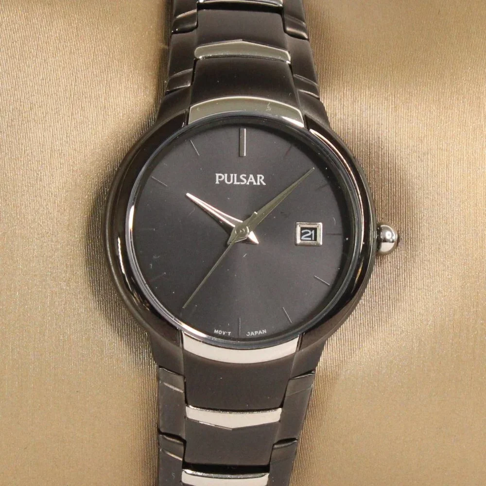 Pulsar Ladies Casual Quartz Watch Black Ion Coated Polished Hand 25mm